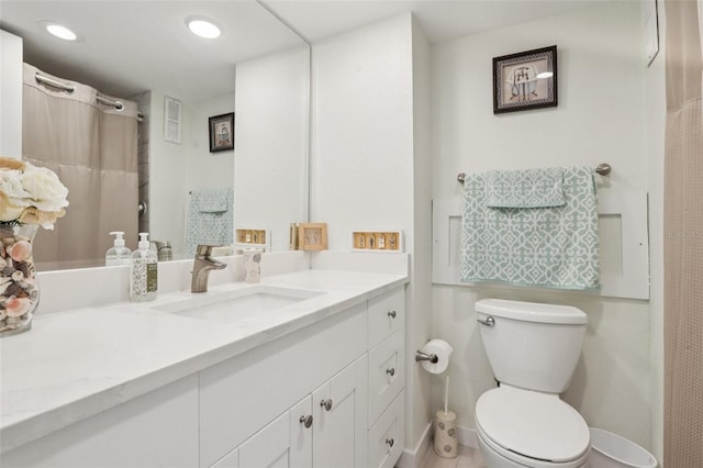 880 Mandalay Ave Unit C513, Clearwater Beach, FL 33767 - bathroom with vanity and a shower with curtain