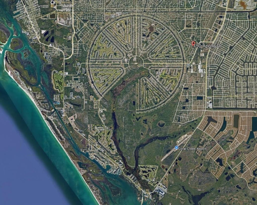 150 Apollo Dr, Rotonda West, FL 33947