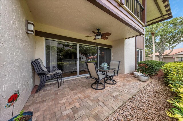 3035 Countryside Blvd Unit 16B, Clearwater, FL 33761 - view of patio / terrace featuring ceiling fan
