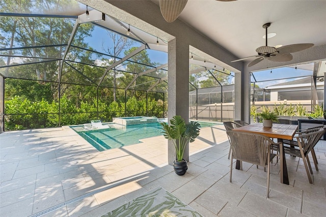 12121 Rustic River Way, Tampa, FL 33635 - view of pool featuring a ceiling fan, a patio, a pool with connected hot tub, a lanai, and outdoor dining area