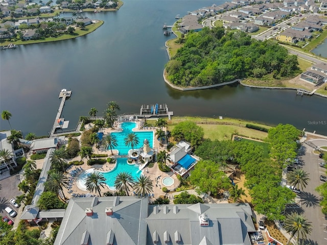 5710 Tortoise Pl, Apollo Beach, FL 33572 - bird's eye view of a pool area and a large body of water