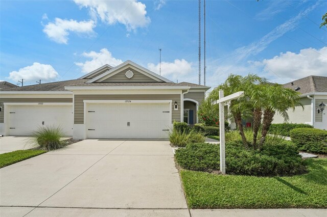 13524 Circa Crossing Dr, Lithia, FL 33547 - photo 36