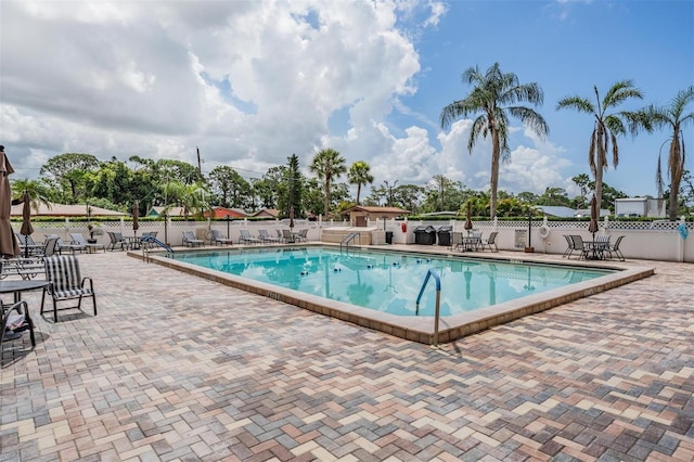 2901 W 26th St Unit 301, Bradenton, FL 34205 - community pool featuring a patio area