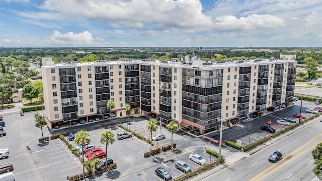 2901 W 26th St Unit 301, Bradenton, FL 34205 - view of apartment building / complex featuring uncovered parking