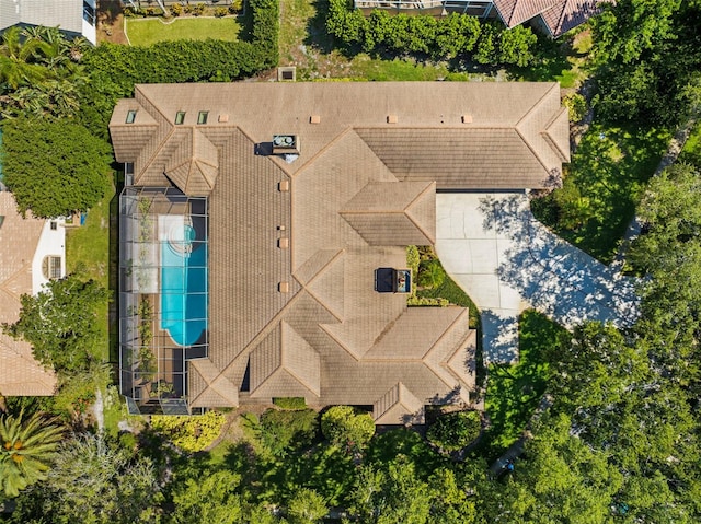 3772 Woodridge Pl, Palm Harbor, FL 34684 - aerial view of property and surrounding area featuring a pool area