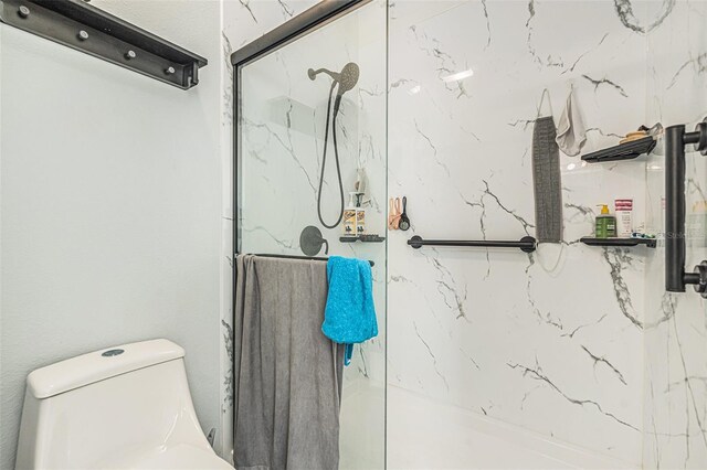 247 Winthrop Dr, Spring Hill, FL 34609 - full bath featuring a marble finish shower
