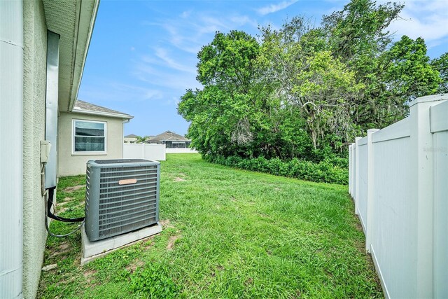 247 Winthrop Dr, Spring Hill, FL 34609 - view of yard