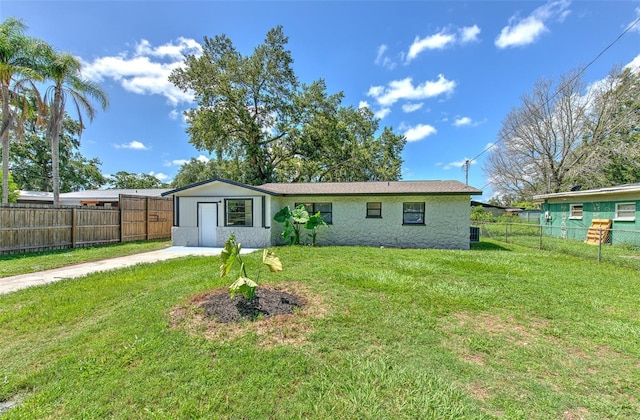 475 W Ethelene St, Bartow, FL 33830 - view of front of home featuring stone siding