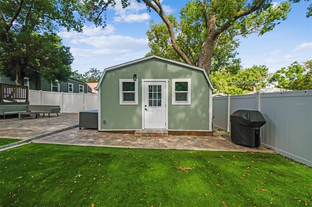 1208 E Crenshaw St, Tampa, FL 33604 - view of outdoor structure featuring a fenced backyard