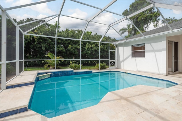 1156 Ridgegrove Dr W, Palm Harbor, FL 34683 - swimming pool with a patio and glass enclosure