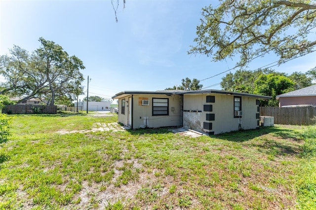 120371/2 Murray Ave, Seminole, FL 33778 - rear view of property