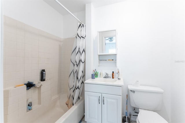 120371/2 Murray Ave, Seminole, FL 33778 - full bathroom featuring shower / bath combo and vanity