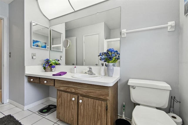 2418 Cardwell Way, Sarasota, FL 34231 - bathroom featuring tile patterned floors and vanity