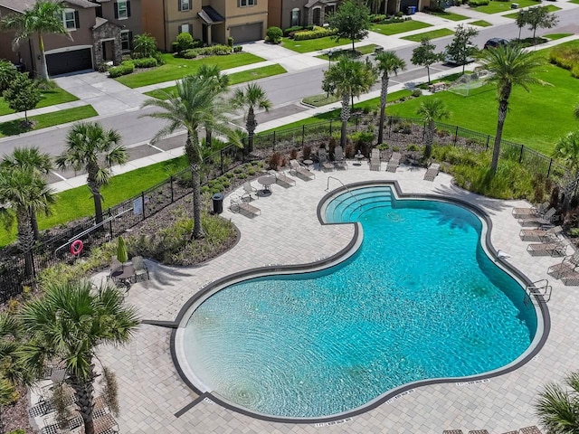 1821 Hawks View Dr, Ruskin, FL 33570 - view of community pool