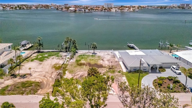 7056 S Shore Dr S, Saint Petersburg, FL 33707 - photo 3