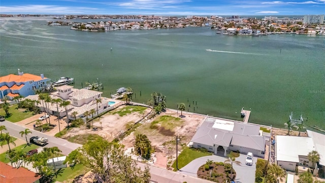7056 S Shore Dr S, Saint Petersburg, FL 33707 - photo 7