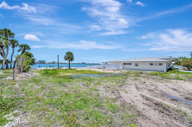 7056 S Shore Dr S, Saint Petersburg, FL 33707 - photo 8