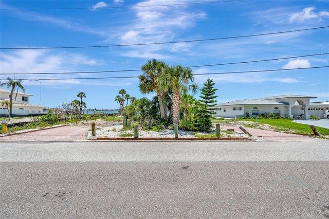 7056 S Shore Dr S, Saint Petersburg, FL 33707 - photo 15