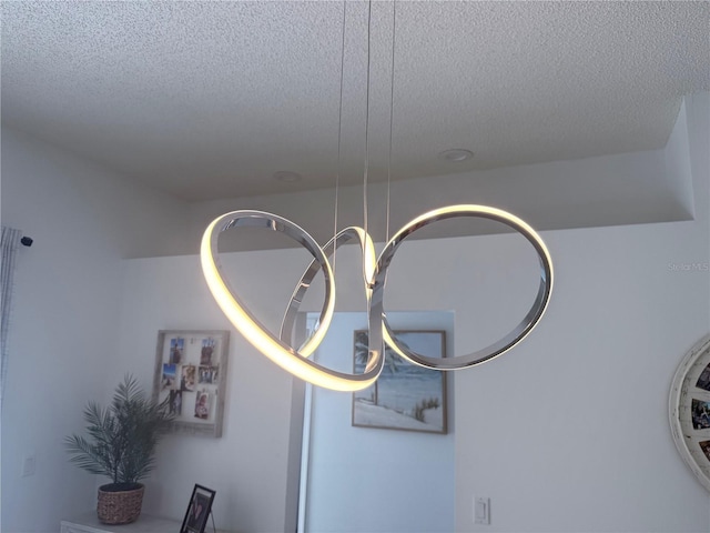 199 N Crystal Meadow Path, Lecanto, FL 34461 - detailed view of a textured ceiling and a chandelier