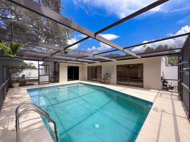 603 Ivey Ln, Tarpon Springs, FL 34689 - outdoor pool with a patio area and a lanai