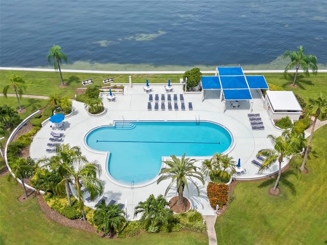 5153 Isla Key Blvd S Unit 415, Saint Petersburg, FL 33715 - community pool featuring a patio