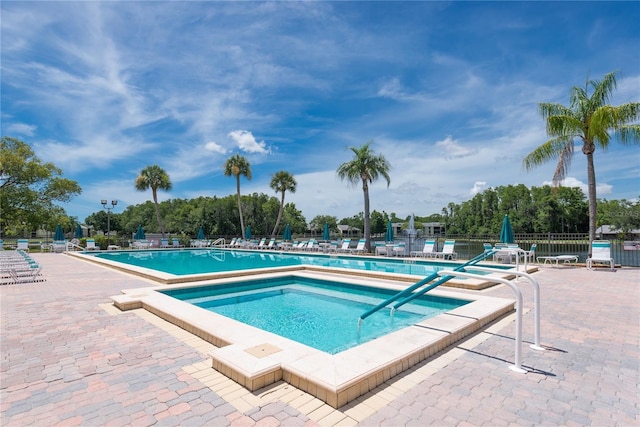 3114 Lake Pine Way Unit H2, Tarpon Springs, FL 34688 - photo 2