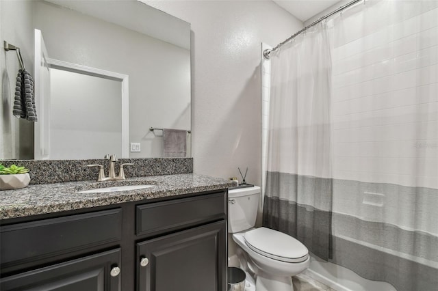 6825 Citrus Creek Ln, Tampa, FL 33625 - bathroom with vanity and shower / bath combo