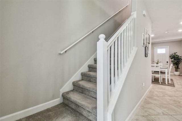6825 Citrus Creek Ln, Tampa, FL 33625 - stairway featuring baseboards and recessed lighting