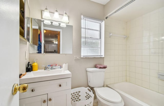 7920 N Marks St, Tampa, FL 33604 - full bath featuring vanity and  shower combination
