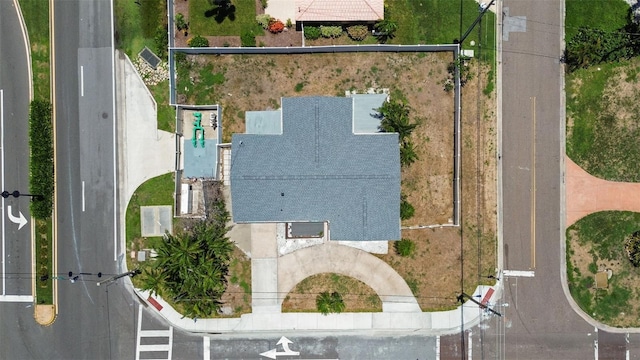 2 79th St S, Saint Petersburg, FL 33707 - photo 32