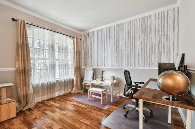 15217 Octavia Ln, Odessa, FL 33556 - office space featuring crown molding, wallpapered walls, and wood finished floors