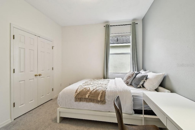 15217 Octavia Ln, Odessa, FL 33556 - bedroom with light carpet and a closet