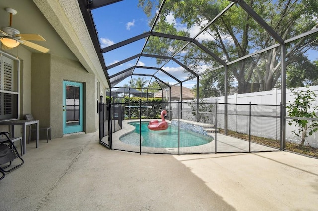 15217 Octavia Ln, Odessa, FL 33556 - view of pool with a patio area, ceiling fan, a fenced backyard, and a lanai