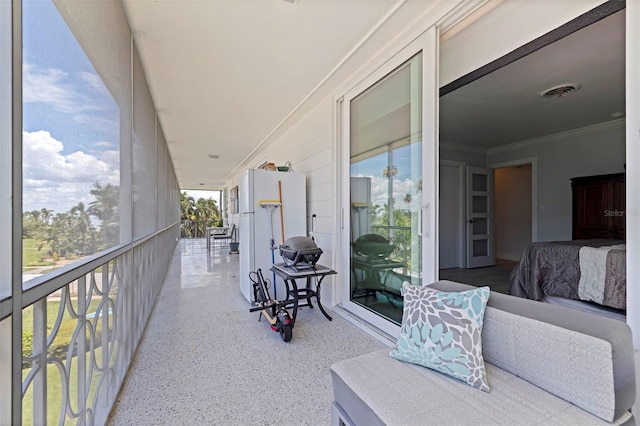 1060 N Shore Dr NE Unit 6, Saint Petersburg, FL 33701 - view of balcony