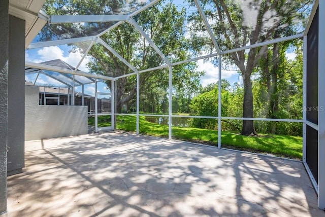 6044 Sandhill Ridge Dr, Lithia, FL 33547 - view of unfurnished sunroom