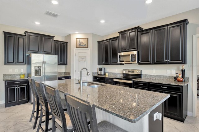 11464 Chilly Water Ct, Riverview, FL 33569 - photo 8