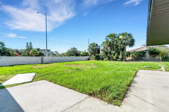 2151 Groveglen Ln S, Lakeland, FL 33813 - view of yard with a patio