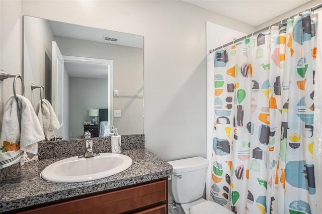 10211 Cakebread Ln, Riverview, FL 33578 - bathroom with vanity and a shower with curtain