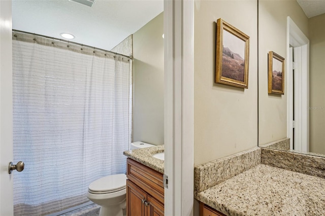 2110 W View Dr, Sun City Center, FL 33573 - bathroom with vanity and shower / bath combination with curtain