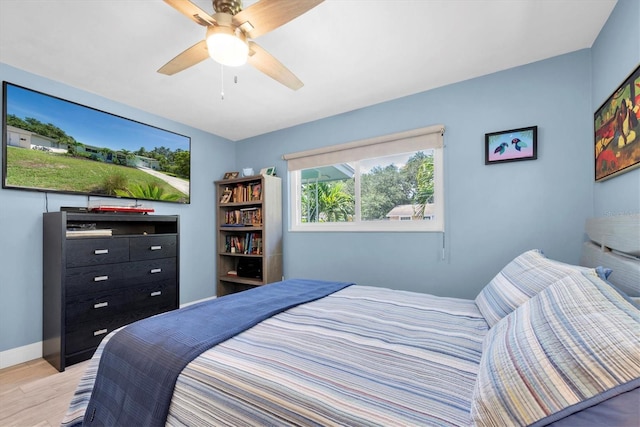 4718 24th Ave S, Saint Petersburg, FL 33711 - bedroom with light wood-type flooring and a ceiling fan