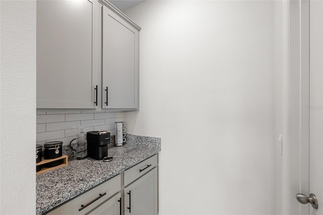33675 Elm Hill Br, Wesley Chapel, FL 33545 - bar area with backsplash