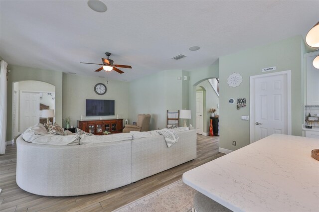 13728 Artesa Bell Dr, Riverview, FL 33579 - photo 31