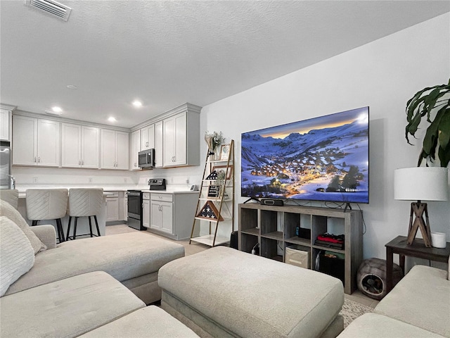 5336 Patano Loop, Palmetto, FL 34221 - living area with recessed lighting
