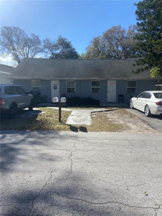 905 Beverly Ave, Largo, FL 33770 - photo 7