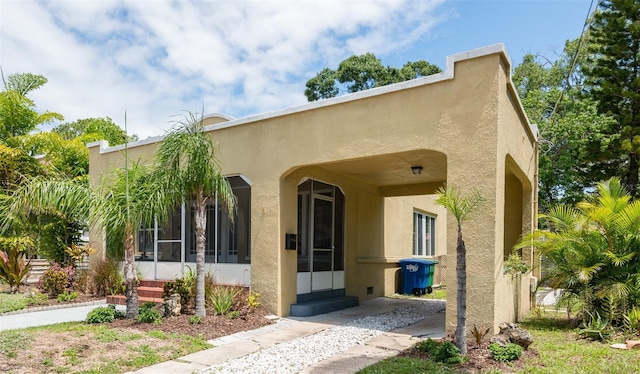 3611 W Bay To Bay Blvd, Tampa, FL 33611 - view of front of house featuring stucco siding