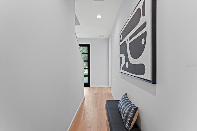 532 W Plaza Pl Unit 3, Tampa, FL 33602 - corridor featuring light wood-style floors and recessed lighting