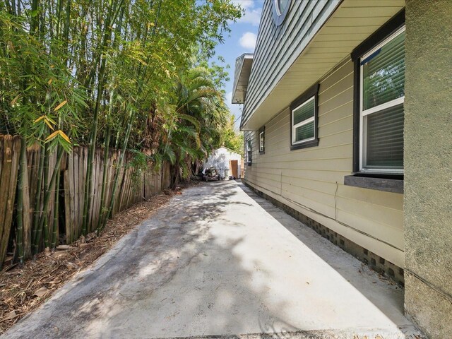 5604 N Cherokee Ave, Tampa, FL 33604 - photo 25
