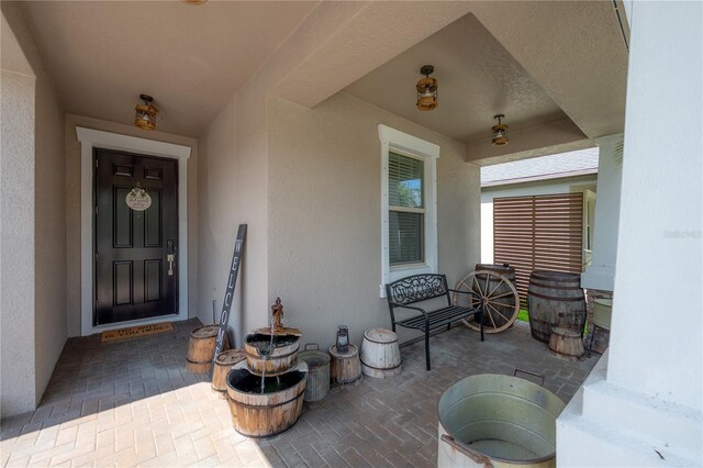 9672 Ivory Dr, Ruskin, FL 33573 - photo 4