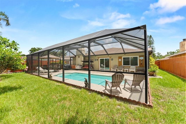 6289 107th Ave N, Pinellas Park, FL 33782 - rear view of property with a fenced backyard and a patio