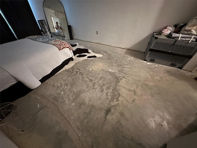 120 Henry St, Interlachen, FL 32148 - bedroom with arched walkways and concrete flooring